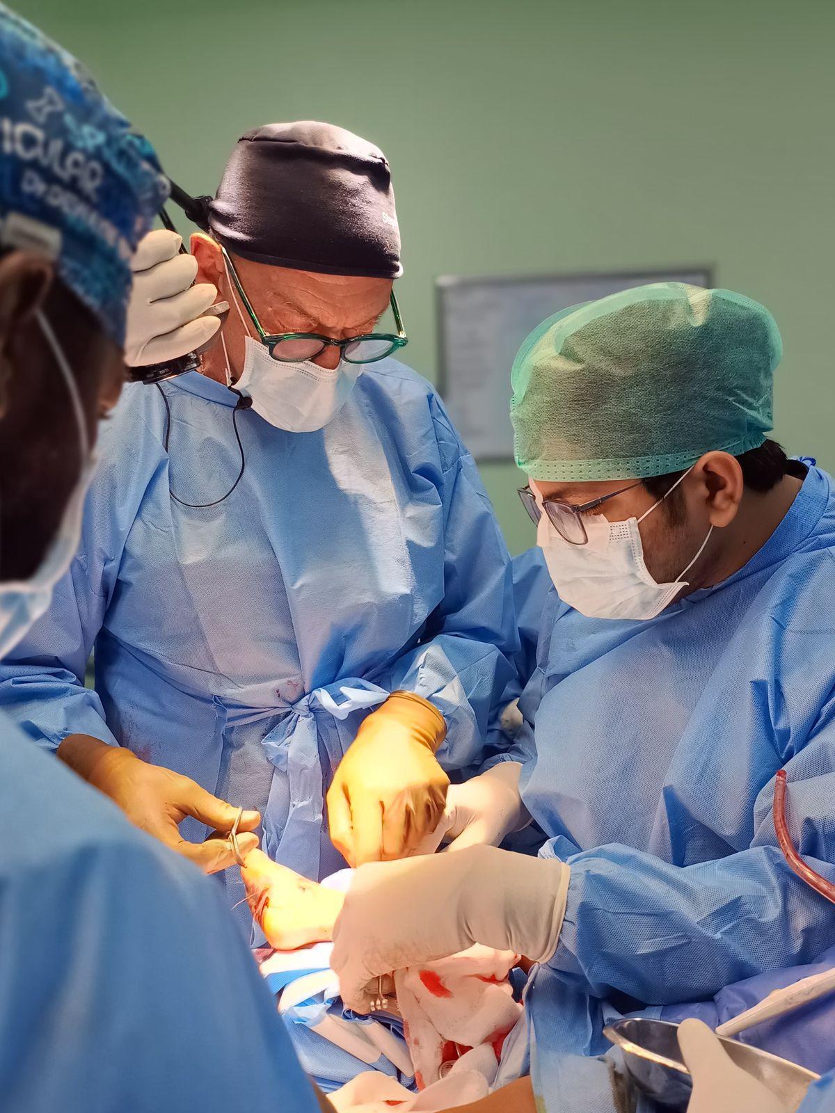 Dr. Samarth Ajay Thakkar performing surgery